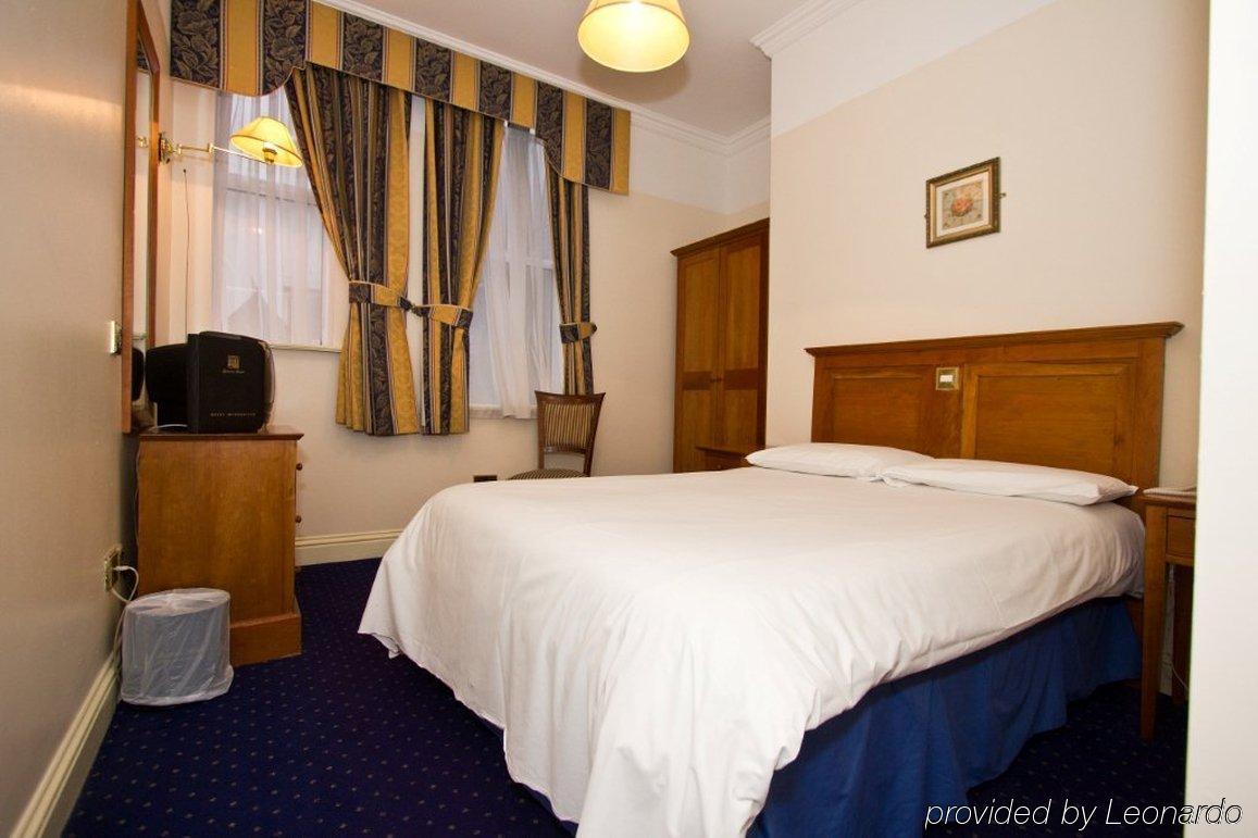 Lynams Hotel Дублин Номер фото