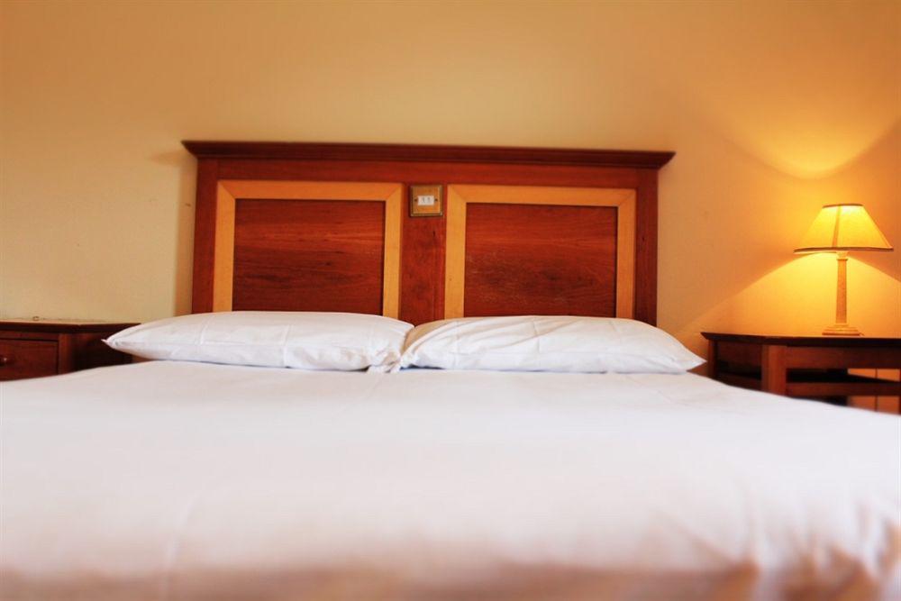 Lynams Hotel Дублин Экстерьер фото
